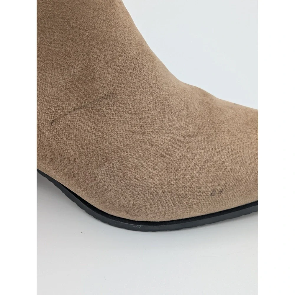 White Mountain Tattles Ankle Boots 10M Beige Boho Minimalist Workwear Capsule